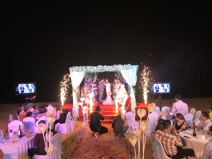 WEDDING TẠI BIỂN QUY NHƠN